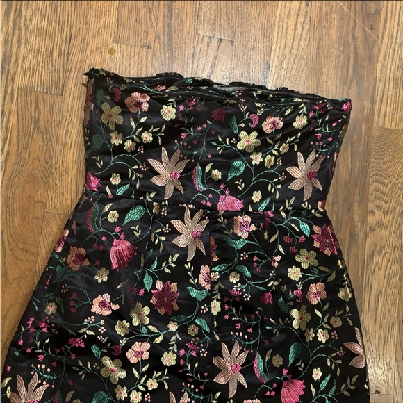 Make a Move Black Satin Floral Jaquard Strapless Midid Dress - Picture 6 of 7